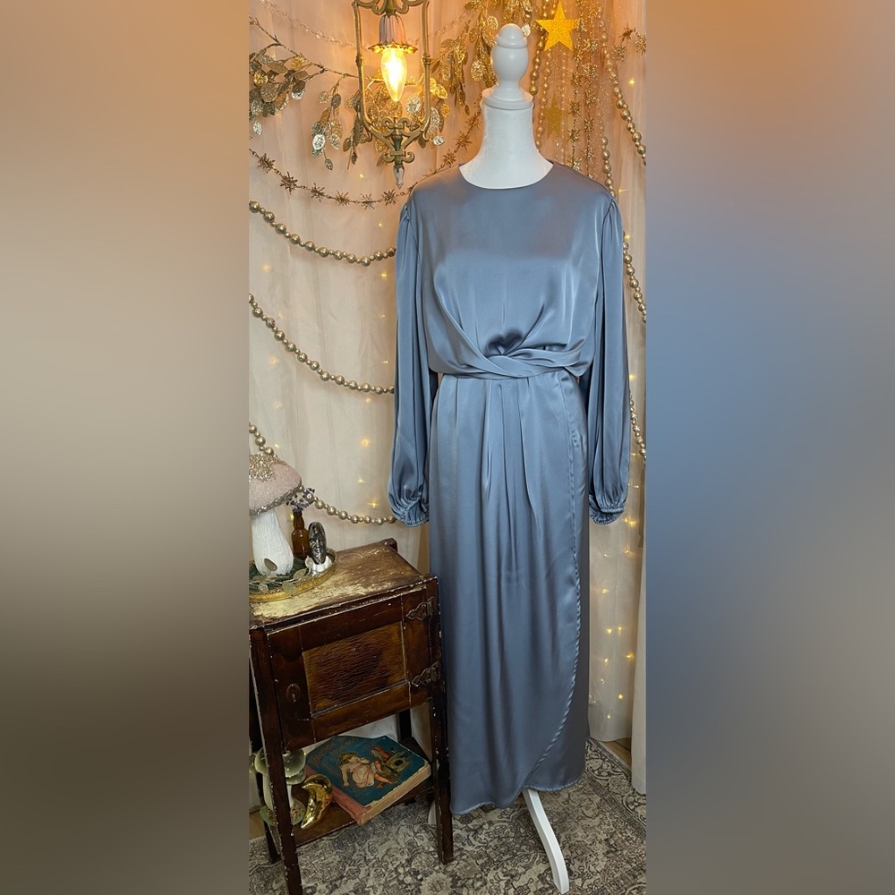 Elegant Blue Blouson Gown with Bishop Sleeves